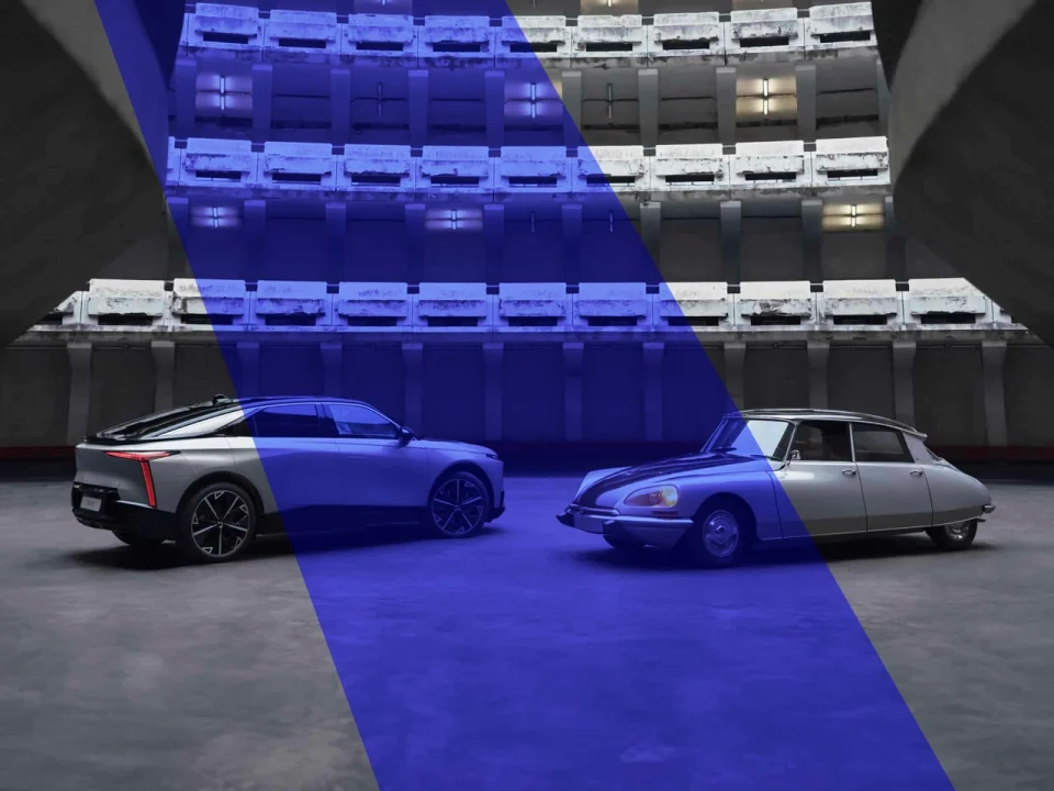 photo de voitures rétro et moderne